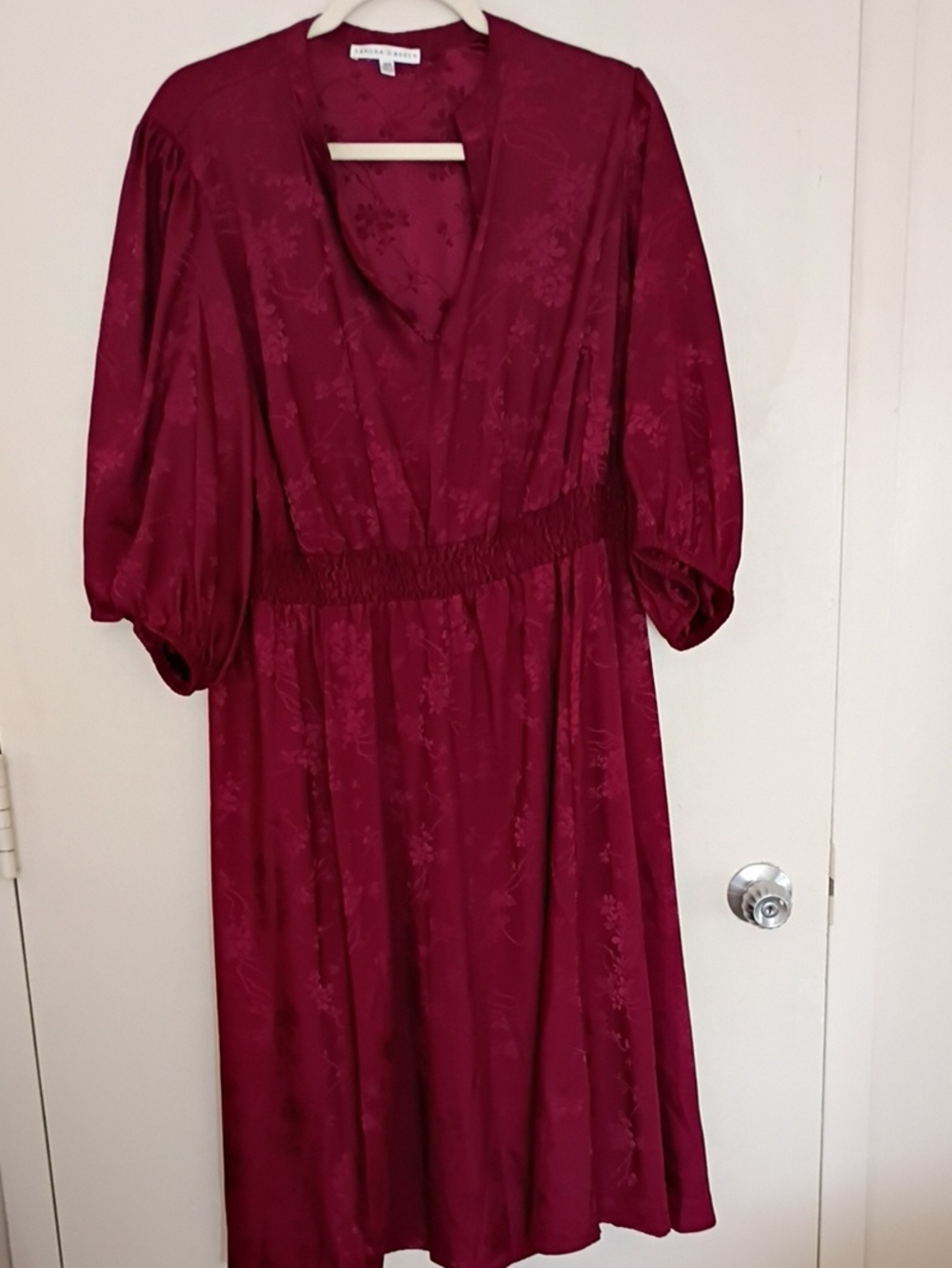 Wine-Red Floral Jacquard Midi Dress